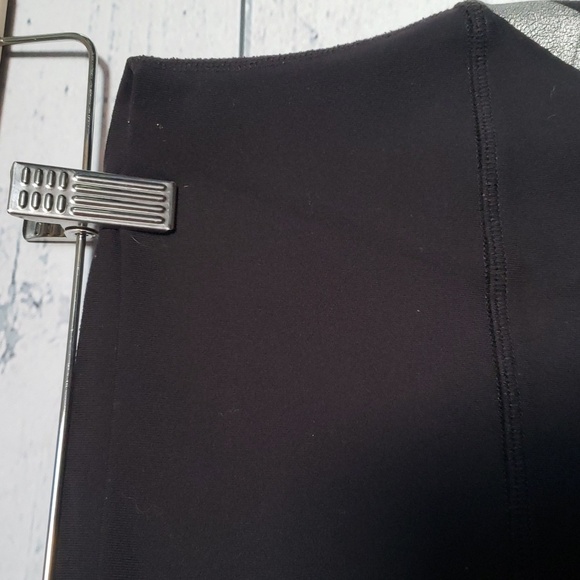 Alo yoga capri leggings - Picture 3 of 7